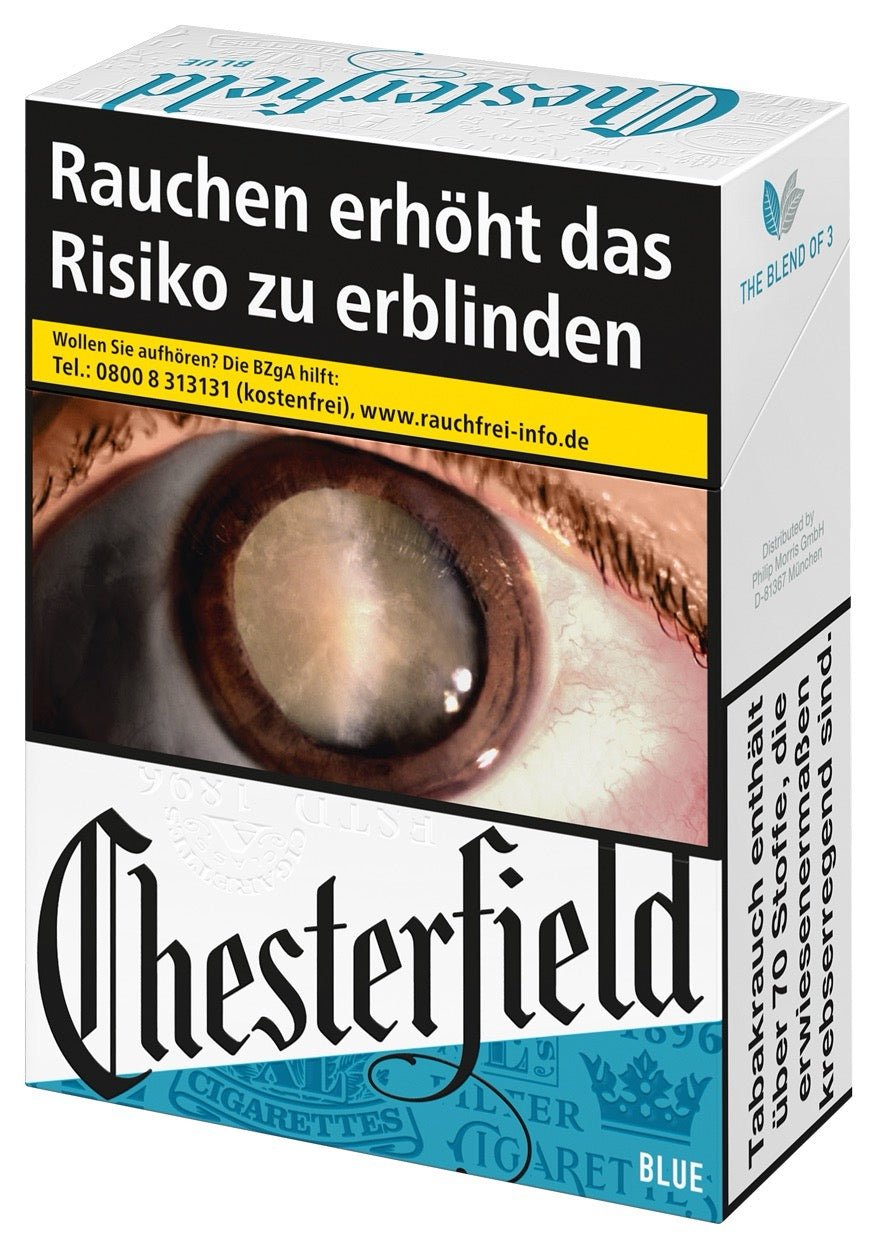 Chesterfield Blue Zigaretten – leicht seitlich fotografierte Packung mit 30 Stück Inhalt