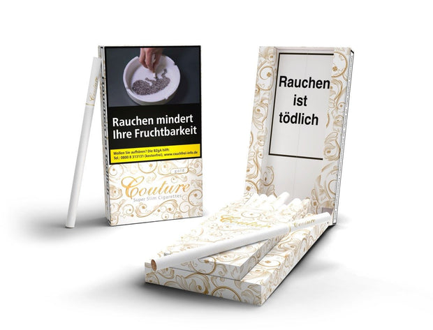 Couture Gold Superslim zwei Schachteln, links geschlossen mit Zigarette, rechts geöffnet