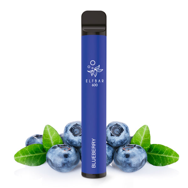 Blaubeer-Vape vor frischen Heidelbeeren