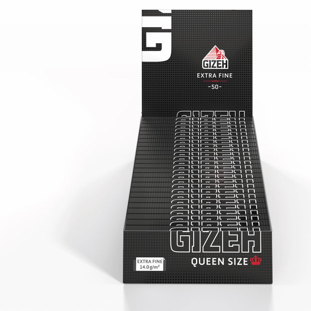 Karton mit 25 Packungen GIZEH Black Queen Size Blättchen Extra Fine, Sparpaket, frontal fotografiert