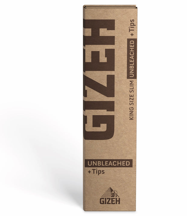 GIZEH Unbleached King Size Slim + Tips Blättchen 34 Blatt Packung, ungebleicht, Magnetverschluss, frontal fotografiert