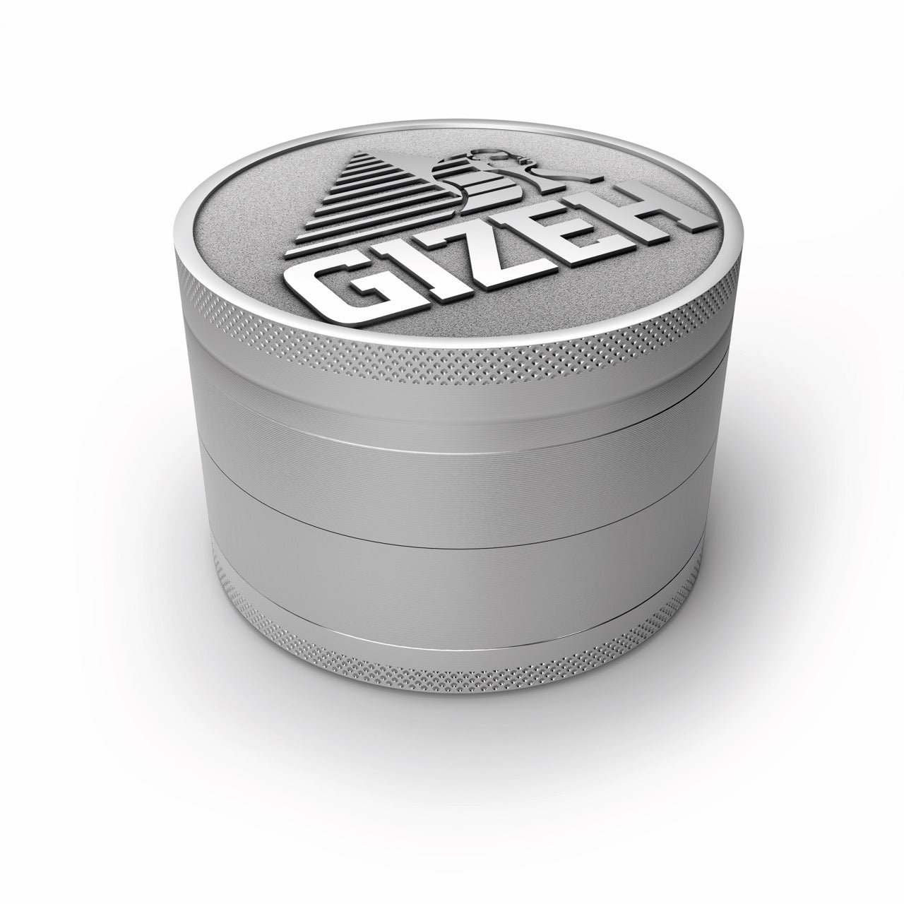 GIZEH Metall Grinder 50mm – geschlossen, leicht schräg liegend mit sichtbarem GIZEH Logo