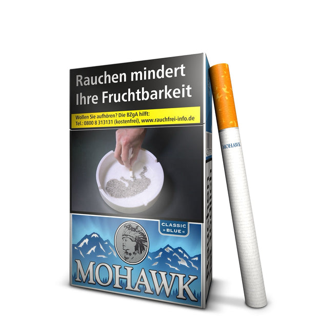Mohawk Classic Blue Schachtel leicht seitlich mit angelehnter Zigarette