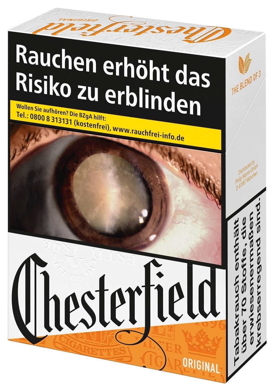 Chesterfield Original Red – 2XL-Schachtel mit 30 Zigaretten, leicht seitlich fotografiert