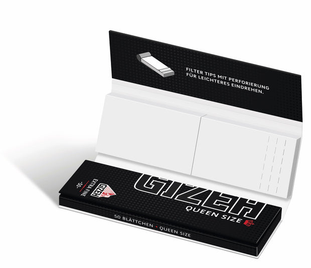 GIZEH Black Queen Size + Tips Blättchen Extra Fine Packung geöffnet mit Papers und Filter Tips, fotografiert