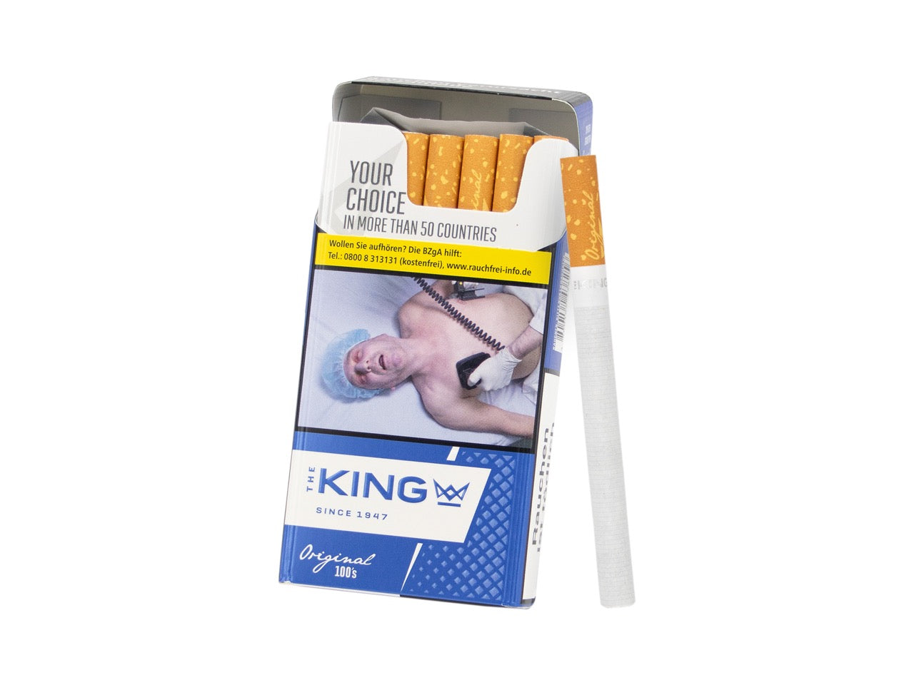 Geöffnete The King Blue 100er Zigaretten 20er Packung, einzelne Long Size Zigarette daneben, blau