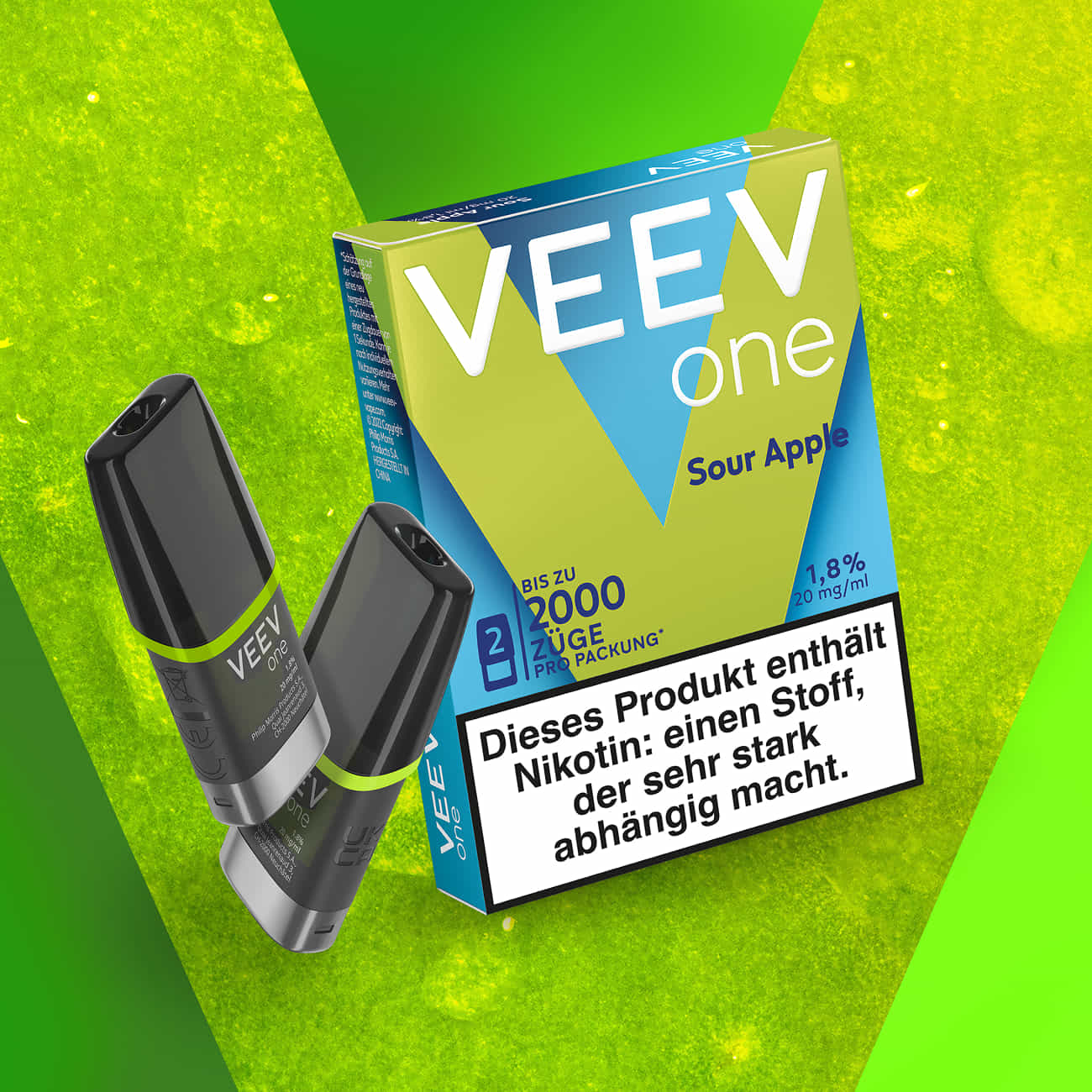 VEEV ONE Pods Sour Apple mit zwei Pods und Verpackung vor grünem Hintergrund